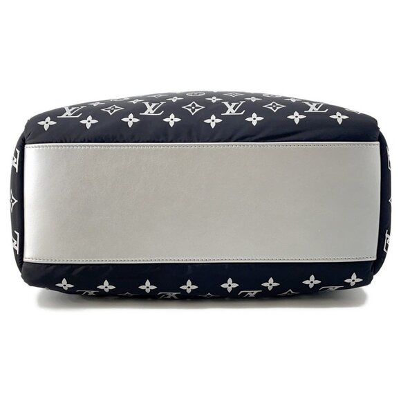 LOUIS VUITTON LV SKI Onthego Size MM Monogram・Nylon Frost - Picture 4 of 12